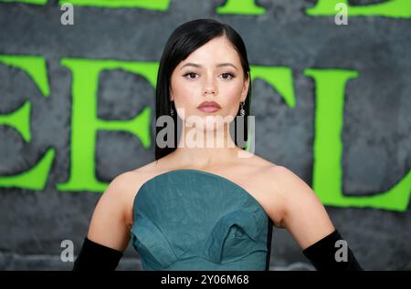 Jenna Ortega nimmt an der britischen Premiere von Beetlejuice BeetleJuice am Cineworld Leicester Square in London Teil. Stockfoto