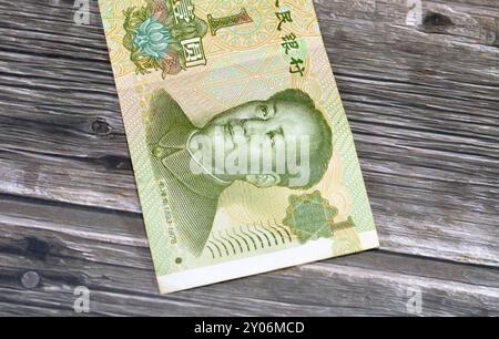 Auf der Vorderseite der Banknote 1 ein chinesischer Yuan-Geldschein zeigt Mao Zedong (Mao TSE-Tung) (26. Dezember 1893 – 9. September 1976) und Wappen Stockfoto