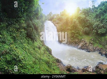 Haew Narok Wasserfall Stockfoto