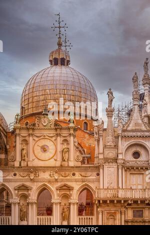 Venedig, Italien, Basilika san Marco, Blick vom Innenhof des Dogenpalastes, Europa Stockfoto