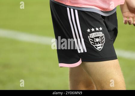 Toronto, Kanada. 31. August 2024. Toronto, Ontario, Kanada, 31. August 2024, das DC United Logo erscheint auf den Shorts des Spielers beim Major League Soccer Spiel zwischen Toronto FC und DC United im BMO Field. (Foto: Indrawan Kumala/SIPA USA) Credit: SIPA USA/Alamy Live News Stockfoto