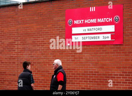 Fans von Sheffield United kommen vor dem Spiel der Sky Bet Championship in der Bramall Lane, Sheffield Picture Datum: Sonntag, 1. September 2024. Stockfoto