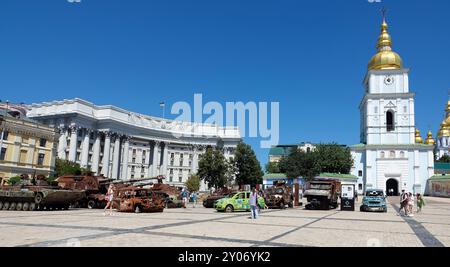 Kiew, Ukraine 6. Juni 2024: Russische Militärausrüstung wird in Kiew öffentlich ausgestellt Stockfoto