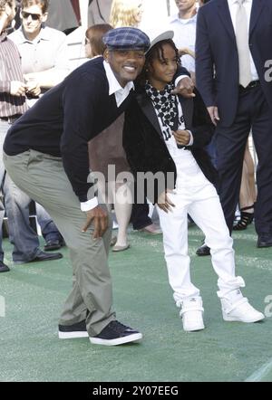 WESTWOOD, KALIFORNIEN, 26. OKTOBER 2008: Will Smith und Jaden Smith bei der Premiere von Madagascar: Escape 2 Africa im Mann Village Theat in Los Angeles Stockfoto
