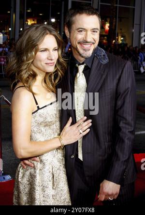 Robert Downey Jr. und Susan Downey bei der Los Angeles Premiere von Iron man am 30. April 2008 im Grauman's Chinese Theater in Hollywood, USA Stockfoto