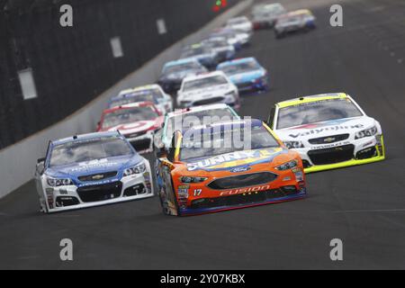 23. Juli 2017, Speedway, IN, USA: Ricky Stenhouse Jr. (17) kämpft um die Position während des Brantley Gilbert Big Machine Brickyard 400 in Indianapolis Stockfoto