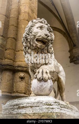 Florenz, Italien lion Statue an der Loggia dei Lanzi in Palazzo Vecchio. Lion Medici, Florenz Sehenswürdigkeiten Stockfoto