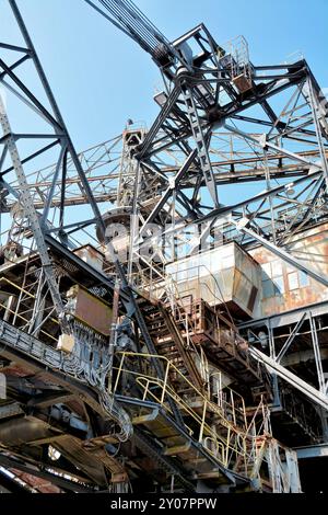 Detail eines gigantischen Baggers im stillgelegten Braunkohlebergwerk Ferropolis Stockfoto