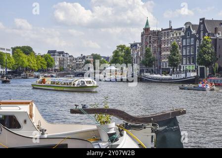 Texel, Niederlande. August 2022. Die Kanäle mit den Hausbooten in Amsterdam, Foto von hoher Qualität Stockfoto