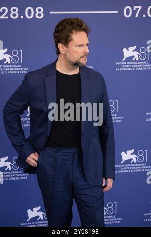 News - I m still here - Ainda Estou Aqui Photocall - der 81. Internationale Filmfestival-Schauspieler Selton Mello nimmt am Fotocall des Films Ainda estou aqui i i m still here Teil, der während des 81. Internationalen Filmfestivals von Venedig am Lido in Venedig am 1. September 2024 im Wettbewerb präsentiert wurde. Foto: Cinzia Camela. Lido di Venezia Palazzo del Casinò Italien Copyright: XCinziaxCamelax/xLiveMediax LPN 1498908 Stockfoto