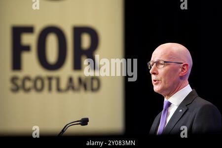 Edinburgh UK, 1. September 2024: Der Vorsitzende der SNP und erste Minister von Schottland John Swinney spricht auf der Jahreskonferenz der Partei an die Delegierten. Quelle: DB Media Services / Alamy Live Stockfoto