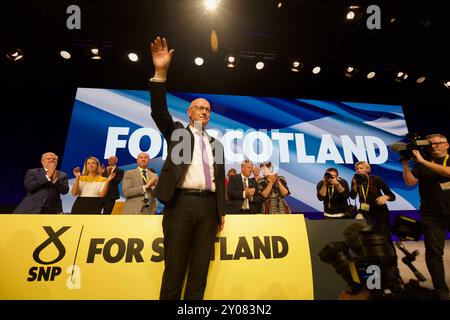 Edinburgh UK, 1. September 2024: Der Vorsitzende der SNP und erste Minister von Schottland John Swinney spricht auf der Jahreskonferenz der Partei an die Delegierten. Quelle: DB Media Services / Alamy Live Stockfoto