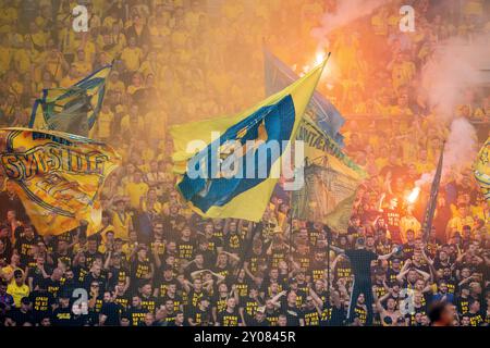 Dänemark. September 2024. Broendby IF's Fans beim 3F Superliga Spiel zwischen dem FC Kopenhagen und Broendby IF in Parken in Kopenhagen am Sonntag, 1. September 2024. (Foto: Mads Claus Rasmussen/Ritzau Scanpix) Credit: Ritzau/Alamy Live News Stockfoto