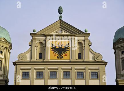 Europa, Deutschland, Bayern, Schwaben, Augsburg, Rathausmarkt, Rathaus, Renaissance, 1615 bis 1620 von Elias Holl, Gibel und Wappen, Hamburg, H. Stockfoto