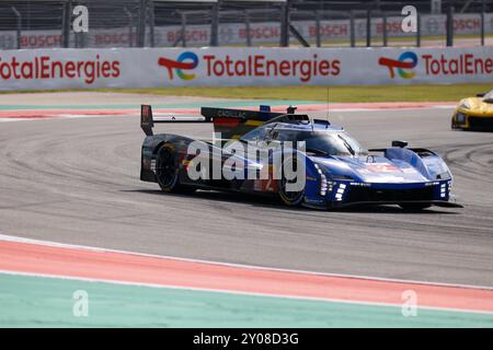 Austin, USA. 31. August 2024. Cadillac Racing's Hypercar (2) während des Trainings der Lone Star Le Mans am 31. August 2024 auf dem Circuit of the Americas. Der Lone Star Le Mans kehrt zum ersten Mal seit 2020 nach Austin, TX, zurück. (Foto: Stephanie Tacy/SIPA USA) Credit: SIPA USA/Alamy Live News Stockfoto