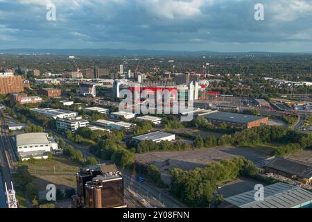 Aus der Vogelperspektive von Old Trafford, Heimstadion des Manchester United Football Club, Großbritannien. Stockfoto