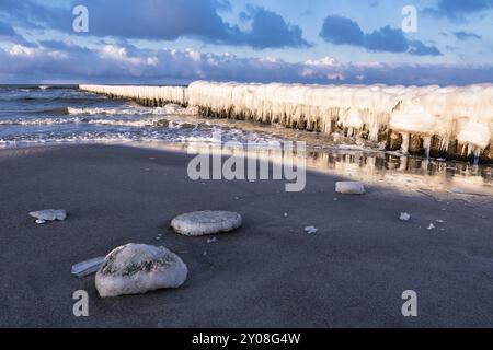 Die Ostseeküste bei Zingst im Winter Stockfoto