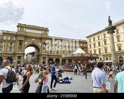 Florenz, Italien. September 2023. Piazza della Repubblica im Zentrum von Florenz Stockfoto