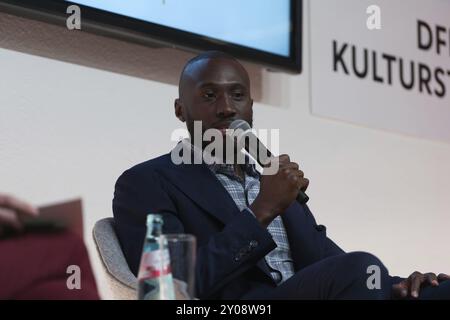 FRANKFURT AM MAIN, 22. Oktober 2023: Josuha Guilavogui (*1990, französischer Fußballspieler) auf der 75. Frankfurter Buchmesse, Europa Stockfoto
