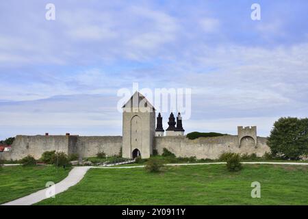 Stadtbefestigung Visby das Wahrzeichen auf Visby. Blick auf die alte Stadtmauer bei visby in gotland Stockfoto