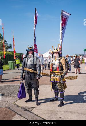 Verkleidung und Werbung beim beliebten Vintage by the Sea Festival 2024 in Morecambe Stockfoto