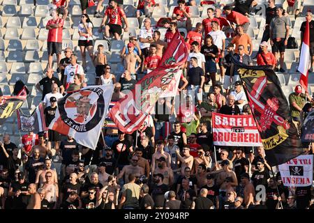 Florenz, Italien. September 2024. AC Monza Fans beim dritten Fußballspiel der Serie A zwischen Fiorentina und Monza im Artemio Franchi Stadion in Florenz, Italien - Sonntag, 1. September 2024. Sport - Fußball (Foto AC Monza/LaPresse von Studio Buzzi) Credit: LaPresse/Alamy Live News Stockfoto