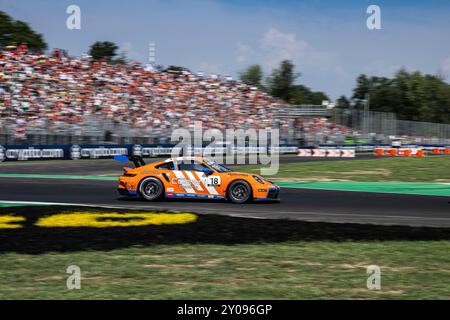 Monza, Italien. September 2024. #18 Keagan Masters (ZA, Ombra), Porsche Mobil 1 Supercup beim Autodromo Nazionale Monza am 1. September 2024 in Monza, Italien. (Foto von HOCH ZWEI) Credit: dpa/Alamy Live News Stockfoto