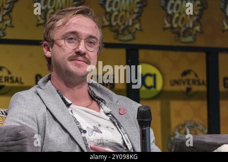 DORTMUND, 7. Dezember 2019: Tom Felton (*1987, englischer Schauspieler und Sänger Harry Potter als Draco Malfoy, The Flash, Origin), spricht über sein e Stockfoto