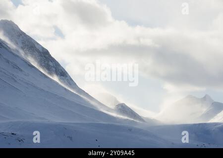 Schnee im Stuor Reaiddavaggi-Tal, Kebnekaisefjaell, Norrbotten, Lappland, Schweden, März 2014, Europa Stockfoto