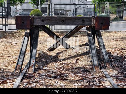 Altes Eisenbahngleis im Bahnhof Don Benito in der Provinz Badajoz Stockfoto