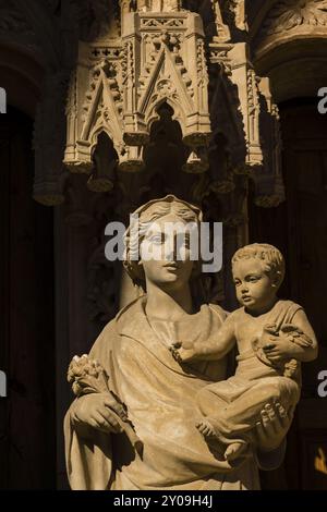 Imagen de la virgen con el nino, Portal del mirador, Basilica de Santa Maria de Palma de Mallorca, iniciada en 1229, Palma, Mallorca, baleari Stockfoto