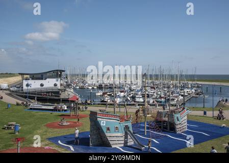 Oudeschild, Texel, Niederlande. August 2021. Der Hafen von Oudeschild auf der Insel Texel. Stockfoto