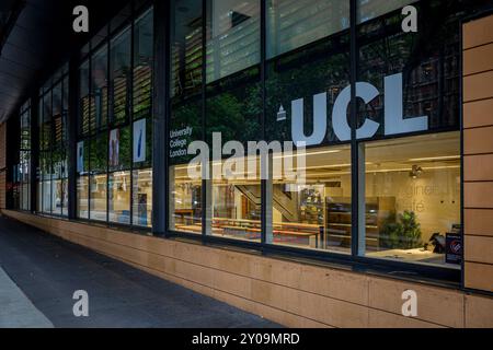 UCL London - das Engineering Front Building des University College London (UCL) am Malet Place, Bloomsbury, London. Stockfoto