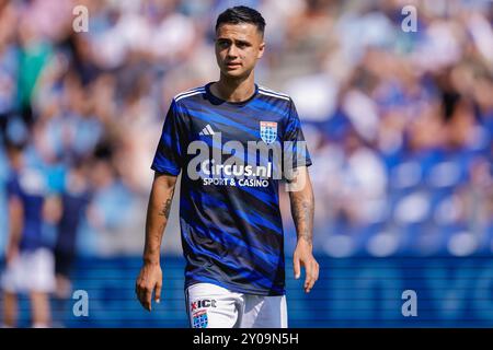 Zwolle, Niederlande. September 2024. ZWOLLE, NIEDERLANDE - 1. SEPTEMBER: Eliano Reijnders von PEC Zwolle sieht bei einem niederländischen Eredivisie-Spiel zwischen PEC Zwolle und Heracles Almelo bei MAC an? PARK stadion am 1. September 2024 in Zwolle, Niederlande. (Foto: Raymond Smit/Orange Pictures) Credit: dpa/Alamy Live News Stockfoto