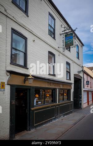 Pickerel Inn Cambridge: Das Gasthaus stammt vermutlich aus dem Jahr 1608 an der Magdalene Street im Stadtzentrum von Cambridge. Stockfoto