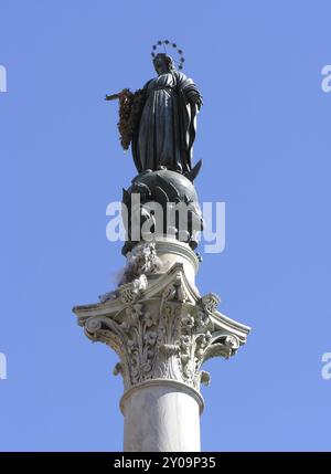 Mariensäule auf der piazza di spagna in rom, Mariensäule in Rom Stockfoto