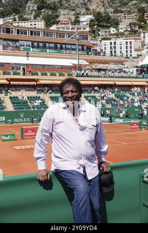 Porträt des deutschen Popsängers Roberto Blanco auf Court Rainier III im Monte-Carlo Country Club beim Tennisturnier Rolex Monte-Carlo Masters 1 Stockfoto