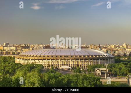 MOSKAU, RUSSLAND, 14. MAI 2018: Skyline der Stadt Moskau im Luschniki-Stadion Blick vom Sparrow Hill, Moskau Russland Stockfoto