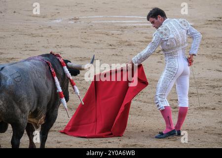 Stierkämpfer Ruben Pinar während des Stierkampfes von Corrida de Toros auf der Plaza de las Ventas in Madrid, 1. September 2024 Spanien Stockfoto