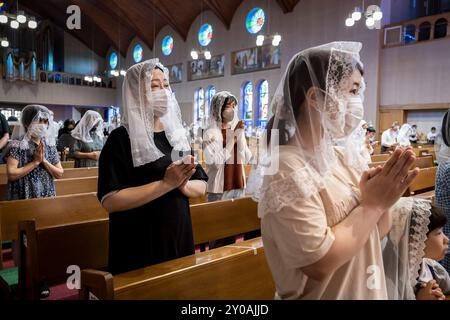 Jeden Morgen am 9. August zum Gedenken an die Opfer der Atombombe. Urakami Kathedrale, Nagasaki, Japan Stockfoto