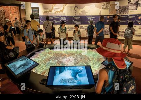 Nachbildung der Fat man Explosion über Nagasak. Atombombe Nagasaki Peace Memorial Museum, Nagasaki, Japan Stockfoto