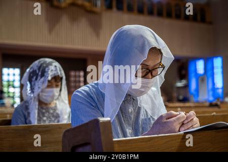 Jeden Morgen am 9. August zum Gedenken an die Opfer der Atombombe. Urakami Kathedrale, Nagasaki, Japan Stockfoto