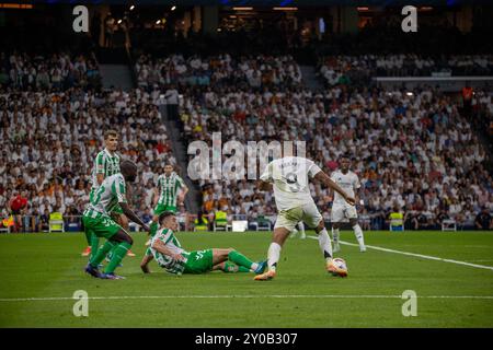 Madrid, Spanien. September 2024. Mit zwei Toren vom Franzosen Kylian Mbappé besiegte Real Madrid Real Betis in der vierten Runde der Liga heute Abend im Santiago Bernabeu Stadion in Madrid. D. Canales Carvajal/Alamy Live News - Bild Stockfoto