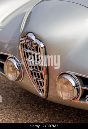 Vorderseite eines Alfa Romeo Zagato Coupé Oldtimers auf dem Concours of Elegance 2024 Stockfoto