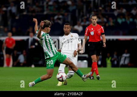 Madrid, Spanien. September 2024. Madrid, Königreich Spanien; 01.09.2024.- Real Madrid besiegt Real Betis am 4. Spieltag der spanischen Fußballliga. Mit Toren von Kylian Mbpaeé besiegten seine ersten beiden im Santiago Bernabéu Stadion (67 und 75) Betis. Vermerk: Juan Carlos Rojas/dpa/Alamy Live News Stockfoto