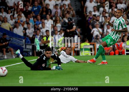 Madrid, Spanien. September 2024. Madrid, Königreich Spanien; 01.09.2024.- Real Madrid besiegt Real Betis am 4. Spieltag der spanischen Fußballliga. Mit Toren von Kylian Mbpaeé besiegten seine ersten beiden im Santiago Bernabéu Stadion (67 und 75) Betis. Vermerk: Juan Carlos Rojas/dpa/Alamy Live News Stockfoto