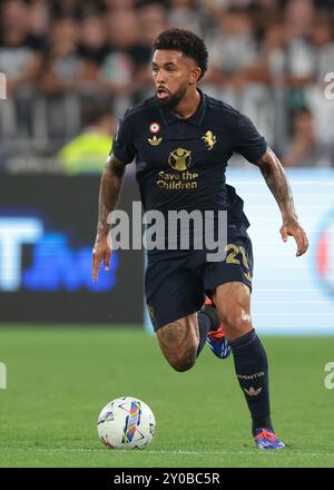 Turin, Italien. September 2024. Douglas Luiz von Juventus während des Spiels der Serie A im Allianz-Stadion in Turin. Der Bildnachweis sollte lauten: Jonathan Moscrop/Sportimage Credit: Sportimage Ltd/Alamy Live News Stockfoto