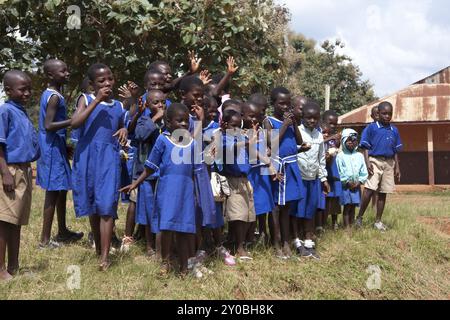 Schulkinder in Schuluniform, Konongo/Ghana Stockfoto