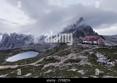 Lago dei Piani und Rifugio Locatelli, Tre Cime Dolomiten Stockfoto