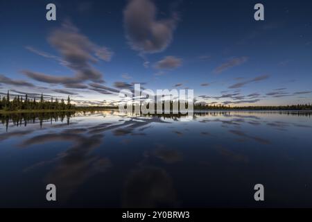 Mondlicht, Naturschutzgebiet Sjaunja, Laponia-Weltkulturerbe, Norrbotten, Lappland, Schweden, August 2015, Europa Stockfoto